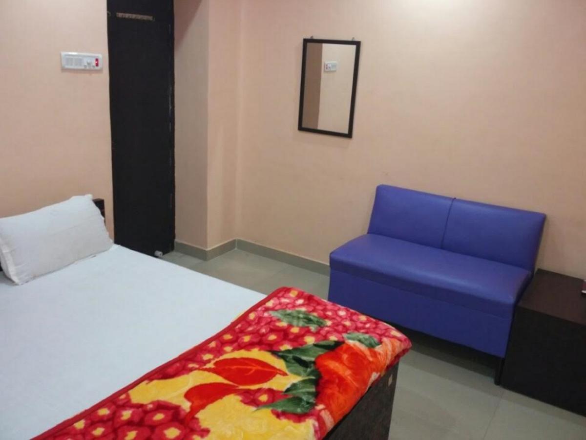Hotel Atithi Galaxy Kanpur Luaran gambar