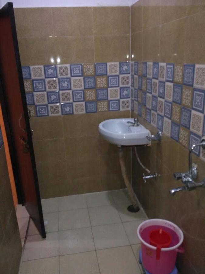 Hotel Atithi Galaxy Kanpur Luaran gambar