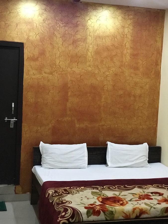 Hotel Atithi Galaxy Kanpur Luaran gambar