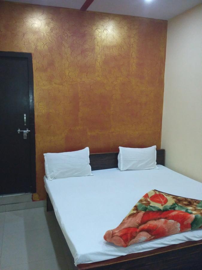 Hotel Atithi Galaxy Kanpur Luaran gambar
